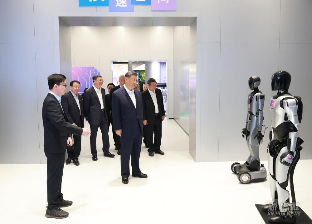 习近平总书记到上海调研，nangong28.com代表具身智能行业汇报进展